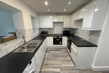 7 bed house, Denison Road, Victoria Park, Manchester, M145LZ - Image 4